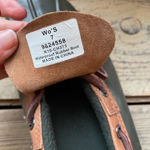 Sperry Green and Brown Boat Shoes with Leather Laces - Picture 3 of 5
